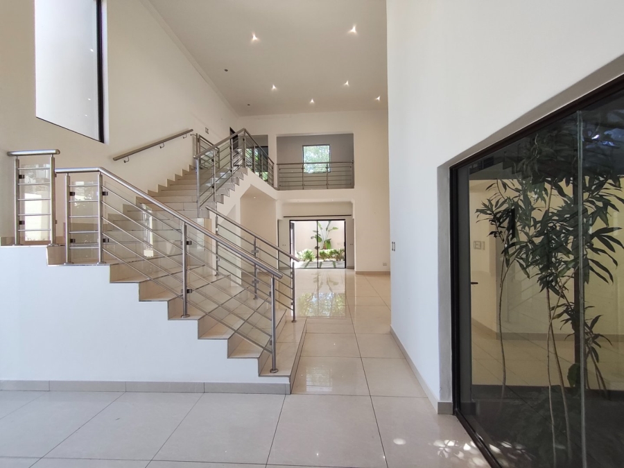 To Let 4 Bedroom Property for Rent in Bryanston Gauteng