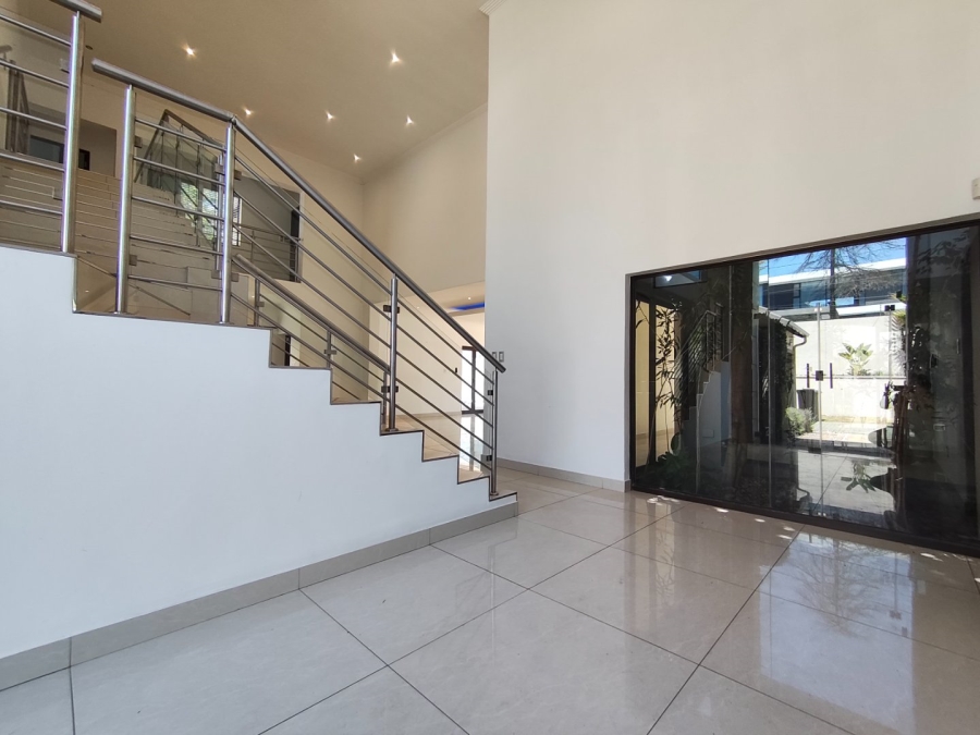 To Let 4 Bedroom Property for Rent in Bryanston Gauteng