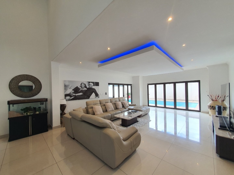 To Let 4 Bedroom Property for Rent in Bryanston Gauteng