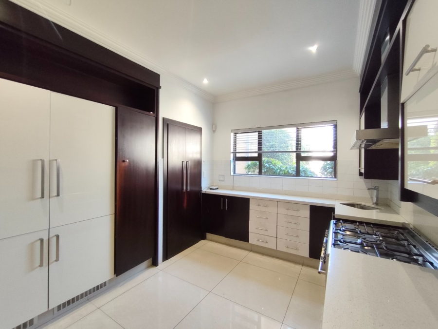 To Let 4 Bedroom Property for Rent in Bryanston Gauteng