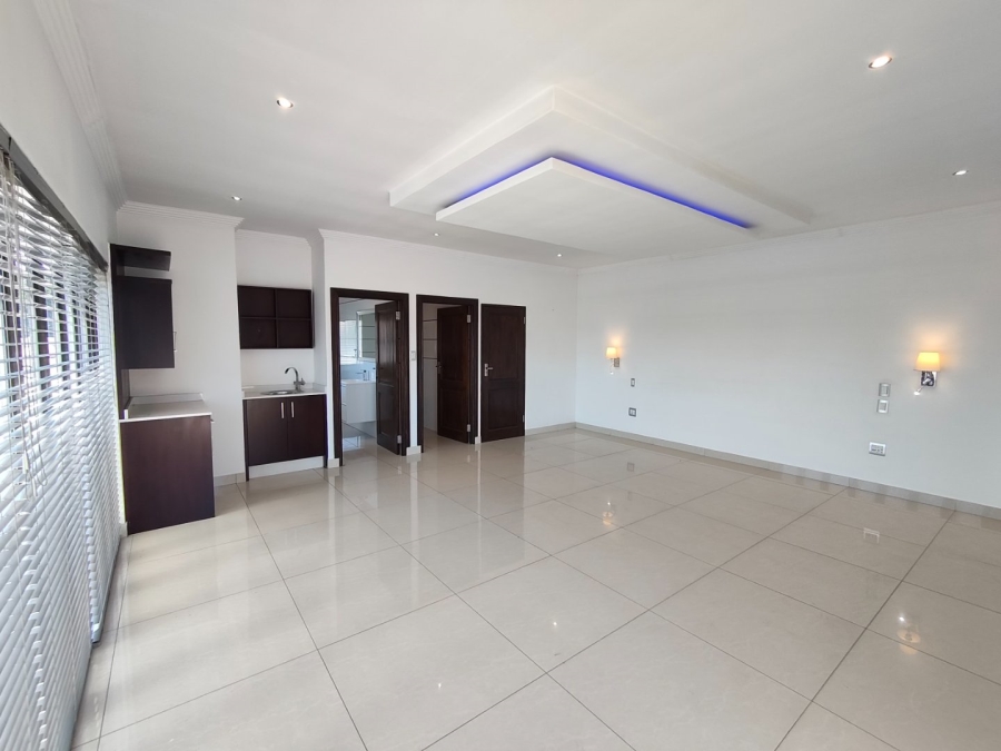 To Let 4 Bedroom Property for Rent in Bryanston Gauteng