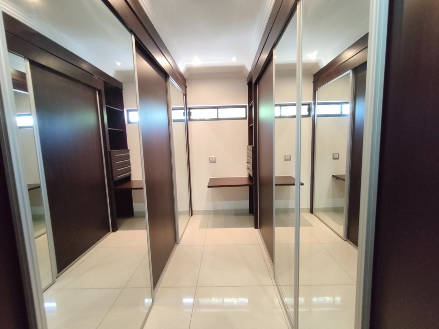 To Let 4 Bedroom Property for Rent in Bryanston Gauteng