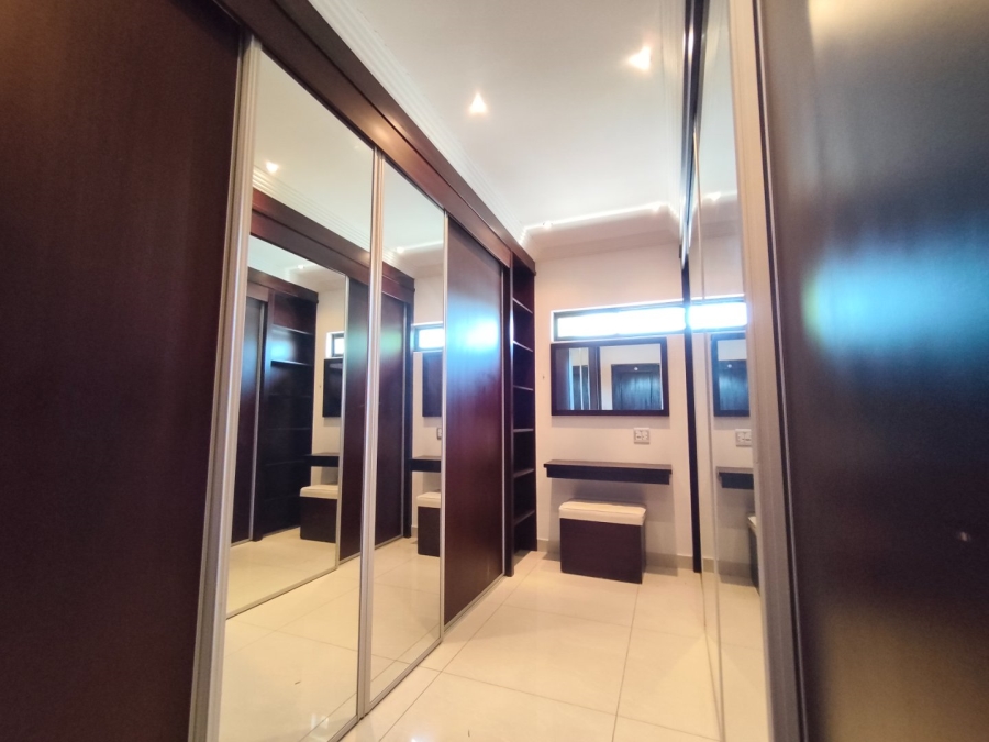 To Let 4 Bedroom Property for Rent in Bryanston Gauteng