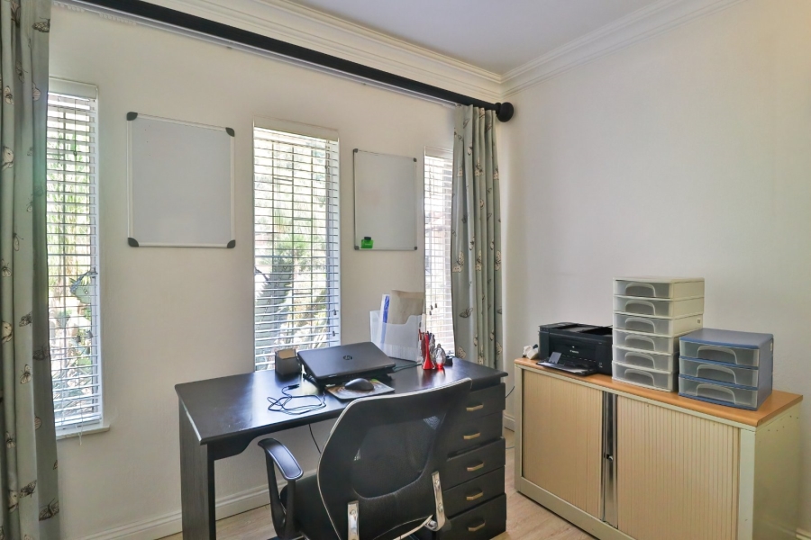 7 Bedroom Property for Sale in Ninapark Gauteng