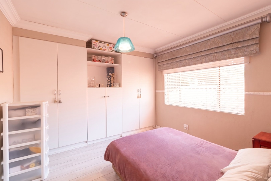 7 Bedroom Property for Sale in Ninapark Gauteng