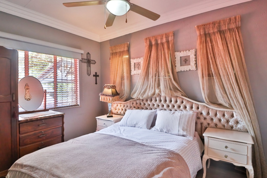 7 Bedroom Property for Sale in Ninapark Gauteng