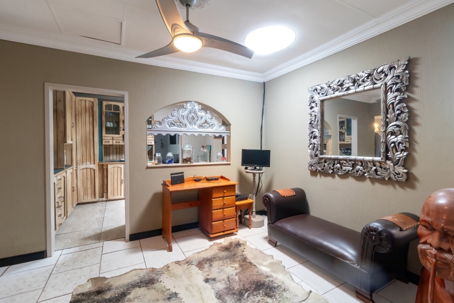 7 Bedroom Property for Sale in Ninapark Gauteng