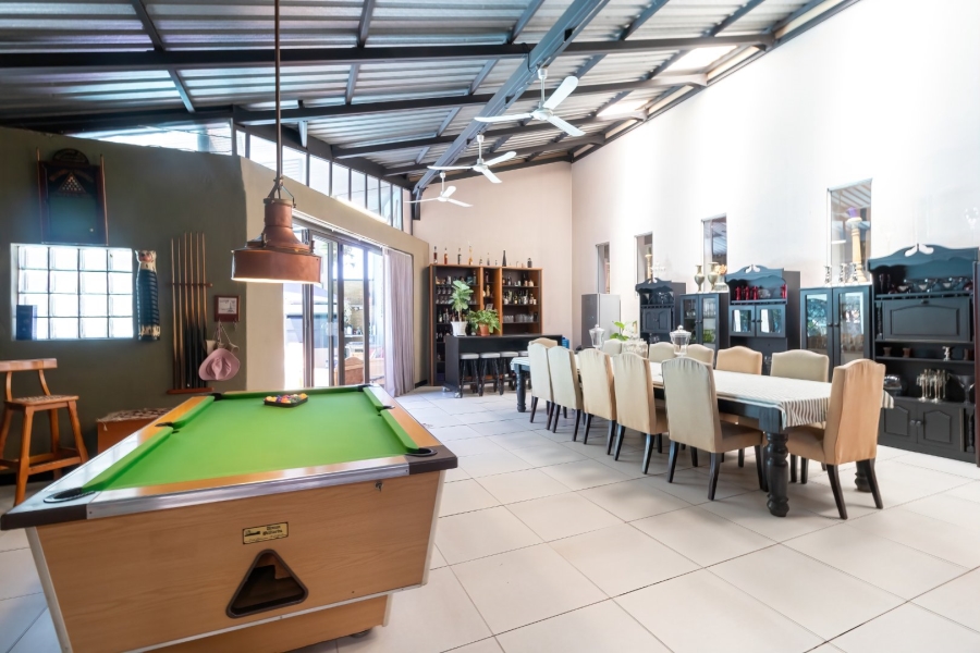 7 Bedroom Property for Sale in Ninapark Gauteng