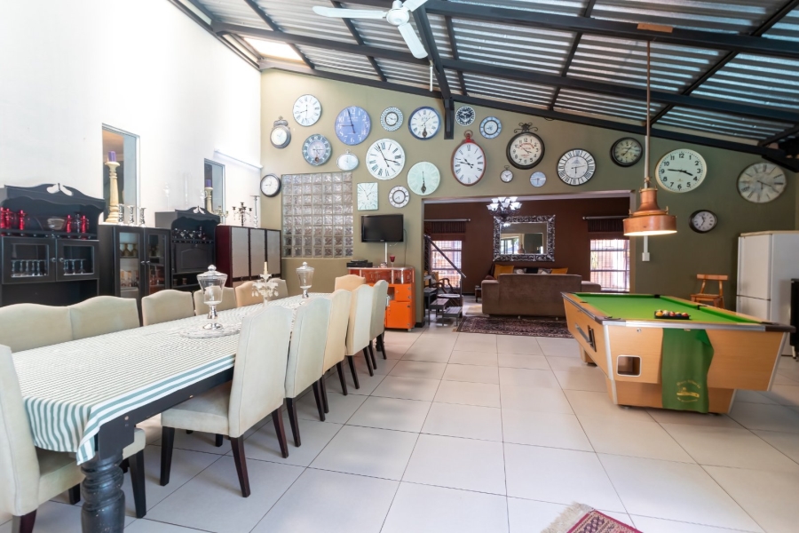 7 Bedroom Property for Sale in Ninapark Gauteng