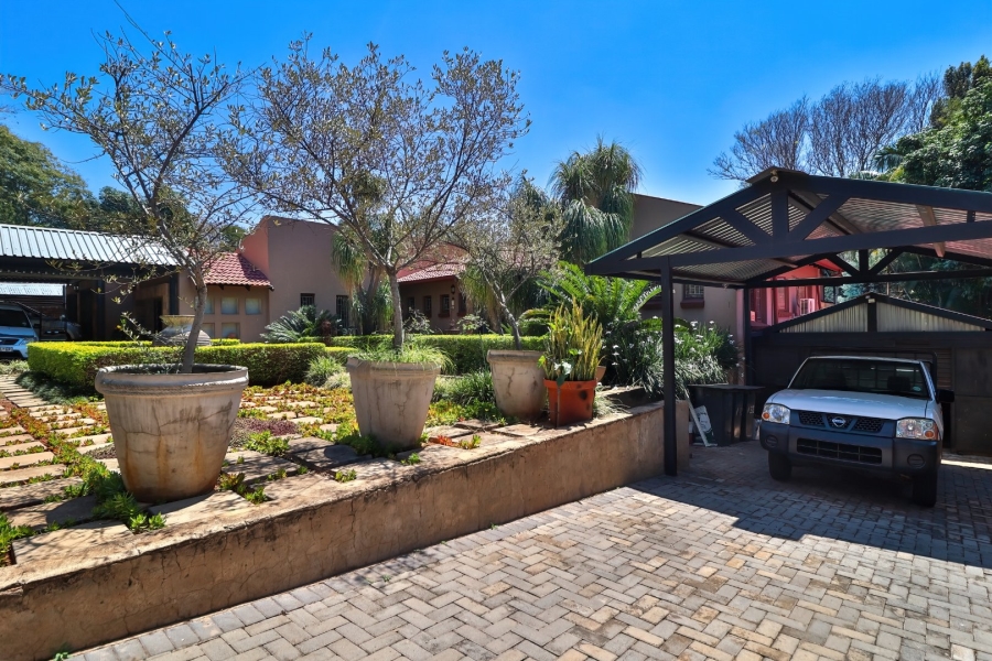 7 Bedroom Property for Sale in Ninapark Gauteng