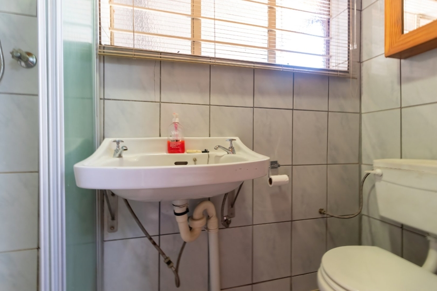 7 Bedroom Property for Sale in Ninapark Gauteng