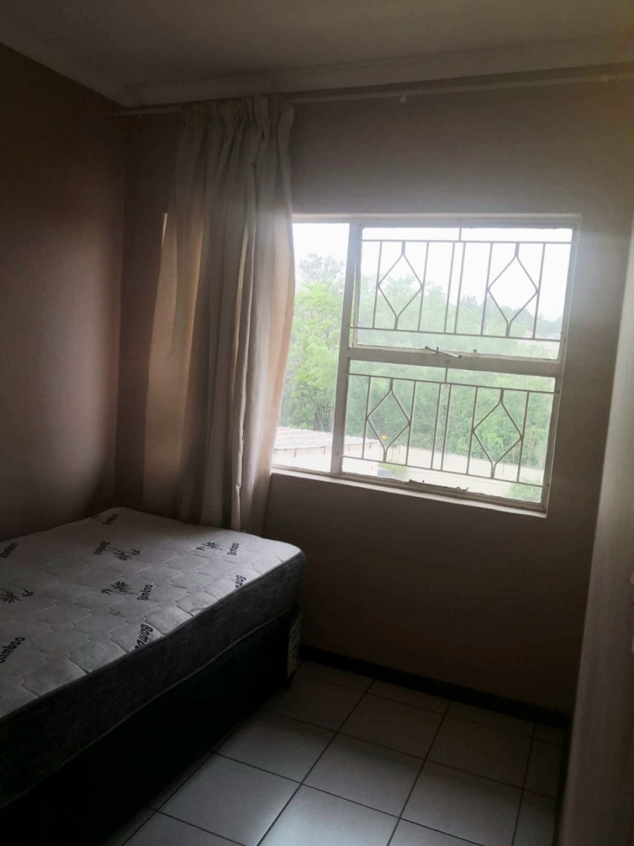 2 Bedroom Property for Sale in Buccleuch Gauteng