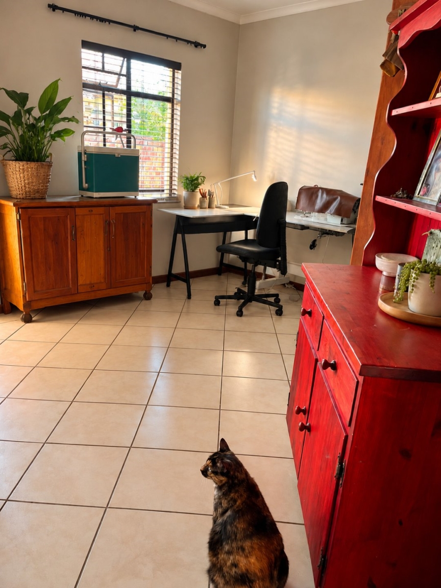 To Let 2 Bedroom Property for Rent in Equestria Gauteng