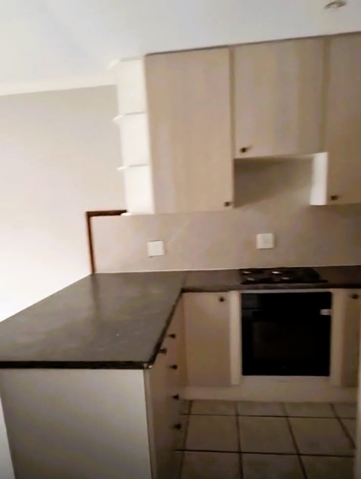 To Let 2 Bedroom Property for Rent in Equestria Gauteng