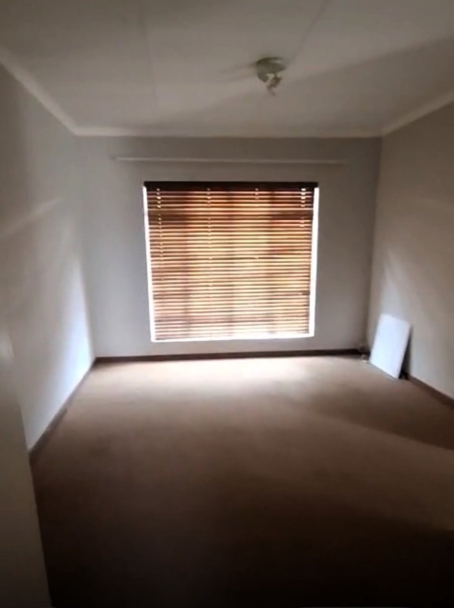 To Let 2 Bedroom Property for Rent in Equestria Gauteng