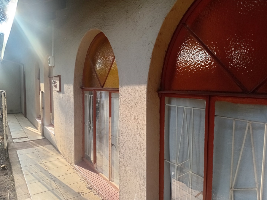  Bedroom Property for Sale in Jan Niemand Park Gauteng