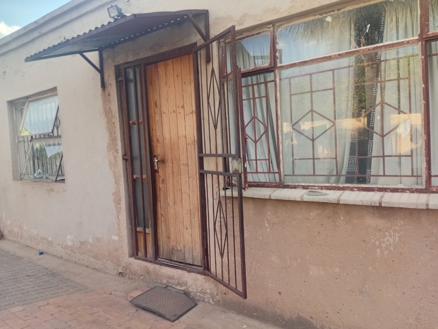  Bedroom Property for Sale in Jan Niemand Park Gauteng