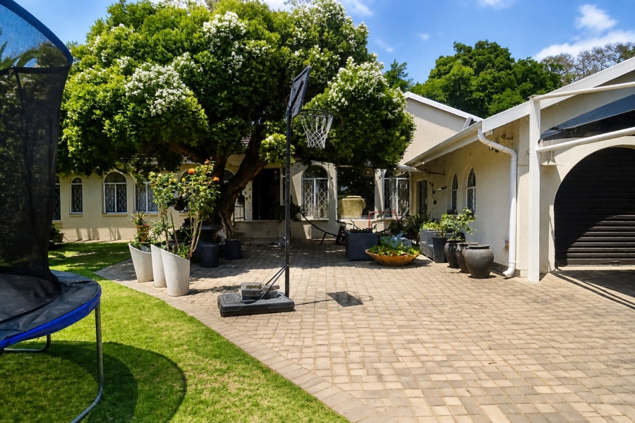 3 Bedroom Property for Sale in Glen Marais Gauteng