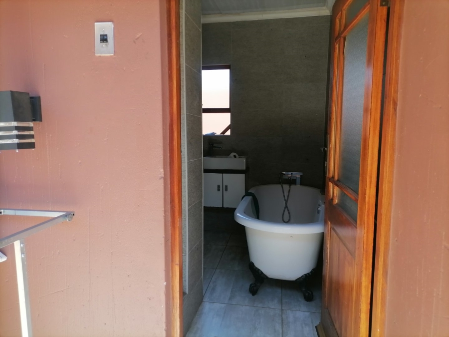 2 Bedroom Property for Sale in Protea Glen Gauteng