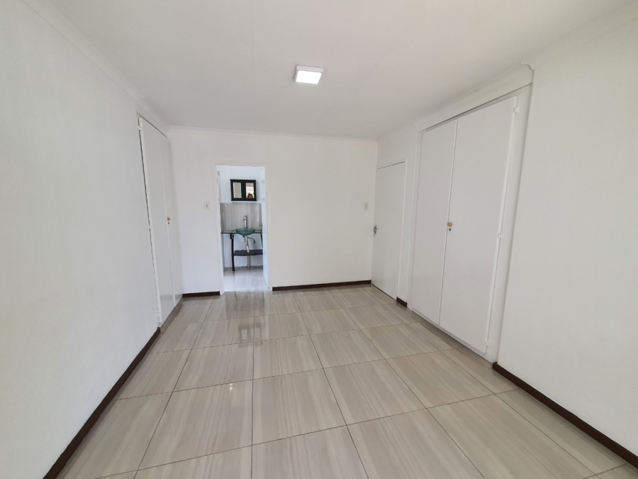 4 Bedroom Property for Sale in Bloubosrand Gauteng