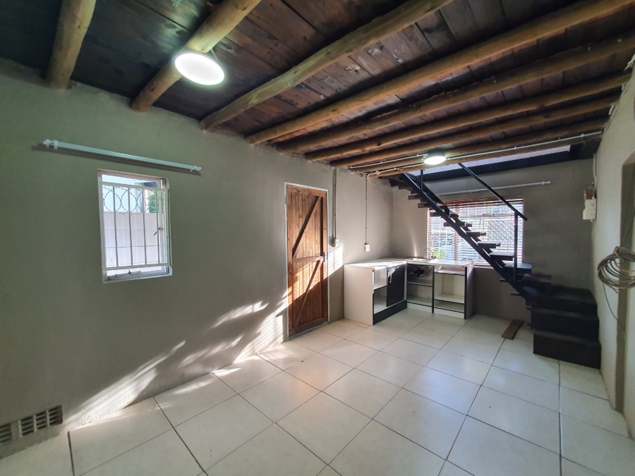 4 Bedroom Property for Sale in Bloubosrand Gauteng