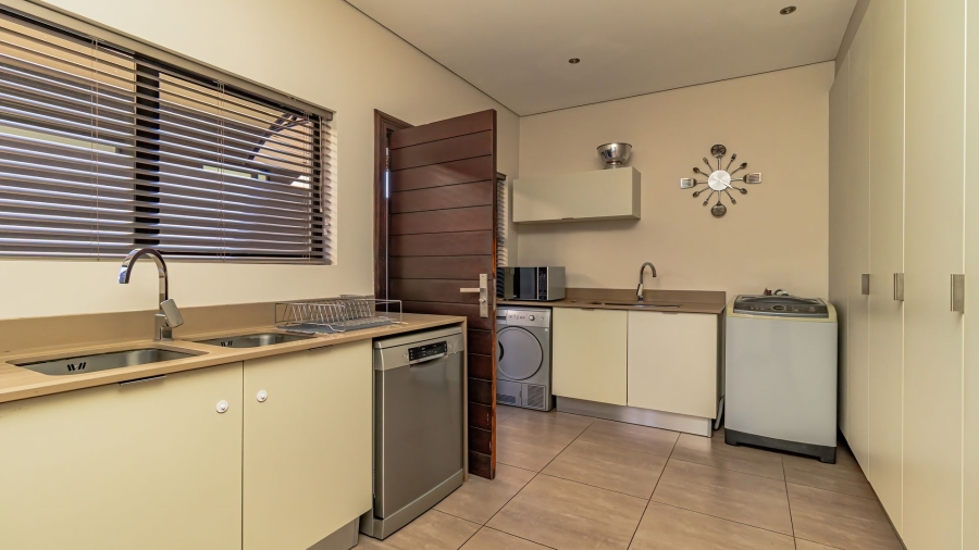 4 Bedroom Property for Sale in Serengeti Lifestyle Estate Gauteng