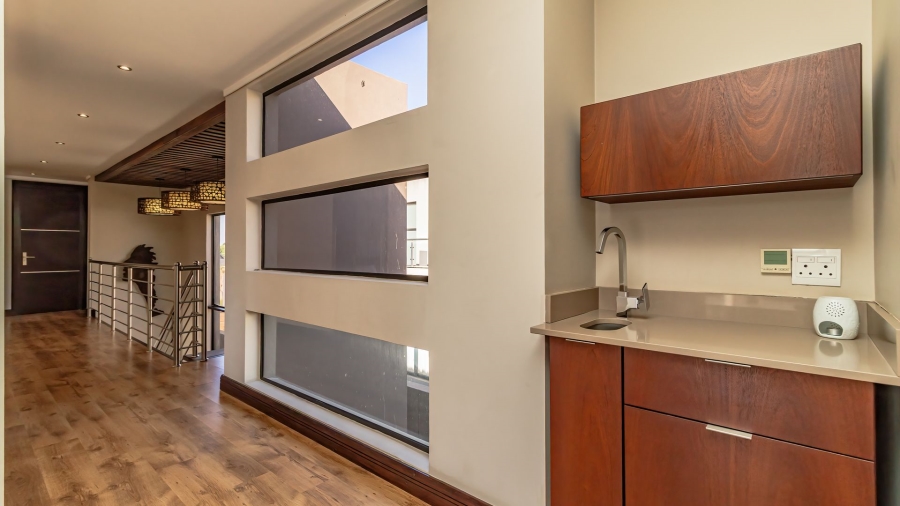 4 Bedroom Property for Sale in Serengeti Lifestyle Estate Gauteng