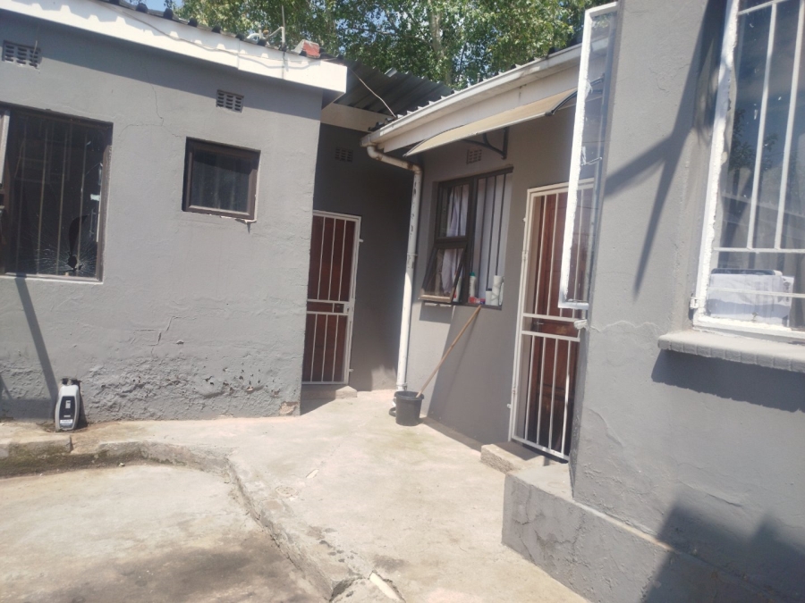  Bedroom Property for Sale in Rosettenville Gauteng