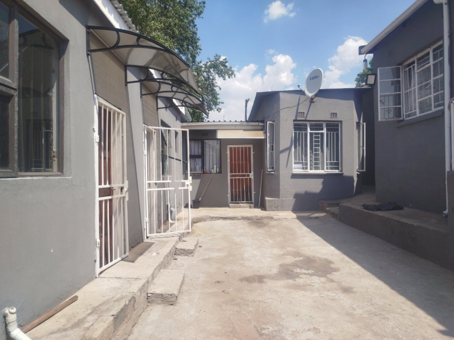  Bedroom Property for Sale in Rosettenville Gauteng