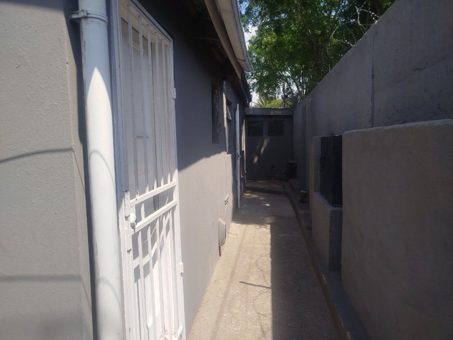  Bedroom Property for Sale in Rosettenville Gauteng