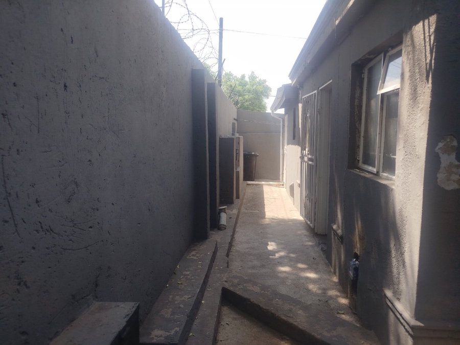  Bedroom Property for Sale in Rosettenville Gauteng