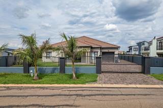 5 Bedroom Property for Sale in Theresa Park Gauteng