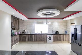 5 Bedroom Property for Sale in Theresa Park Gauteng