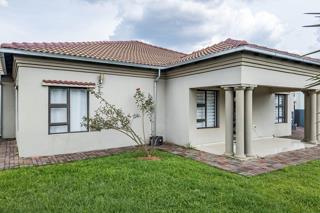 5 Bedroom Property for Sale in Theresa Park Gauteng
