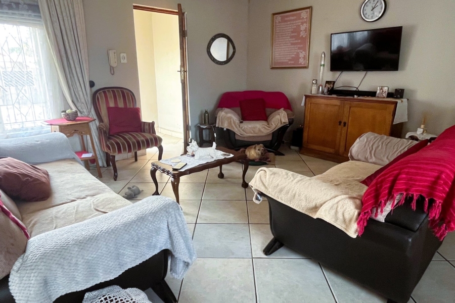4 Bedroom Property for Sale in Brackendowns Gauteng
