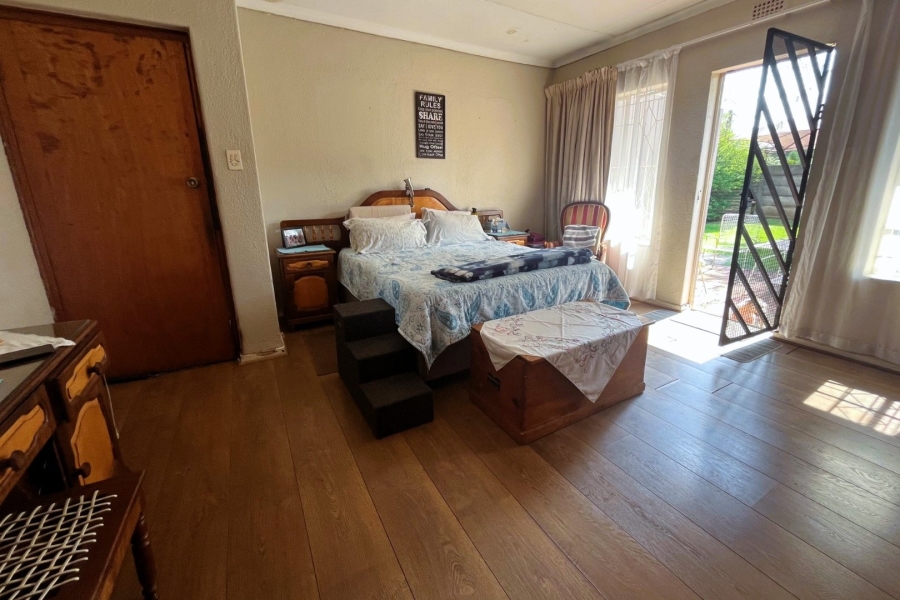 4 Bedroom Property for Sale in Brackendowns Gauteng