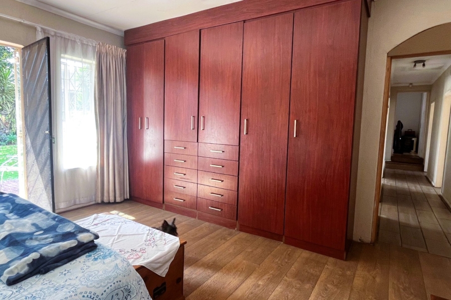 4 Bedroom Property for Sale in Brackendowns Gauteng