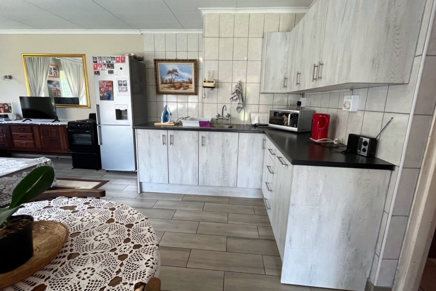 4 Bedroom Property for Sale in Brackendowns Gauteng