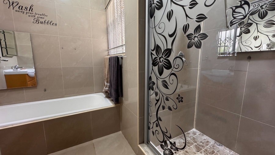 4 Bedroom Property for Sale in Risiville Gauteng