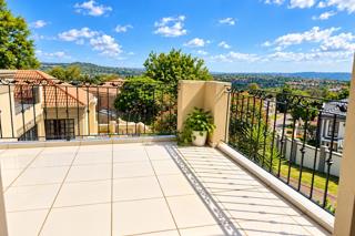 To Let 4 Bedroom Property for Rent in Faerie Glen Gauteng