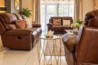 To Let 4 Bedroom Property for Rent in Faerie Glen Gauteng