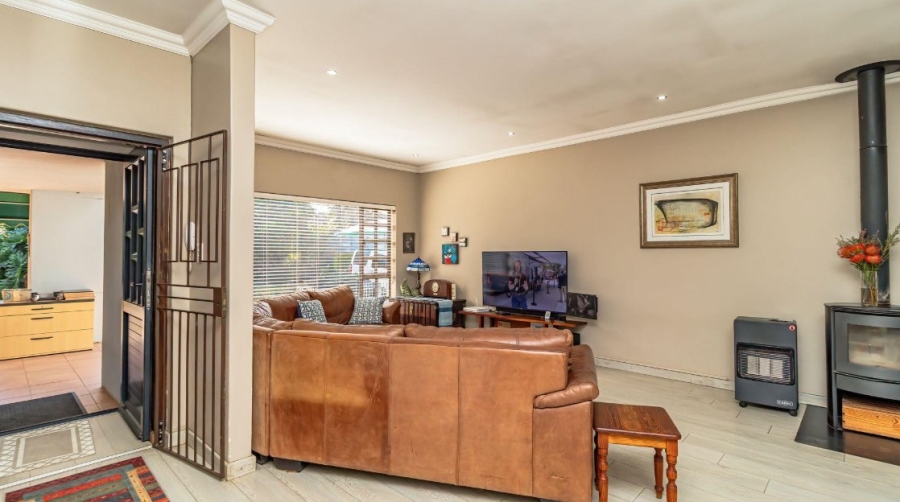 4 Bedroom Property for Sale in Highway Gardens Gauteng