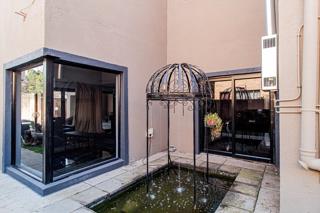 7 Bedroom Property for Sale in Theresa Park Gauteng