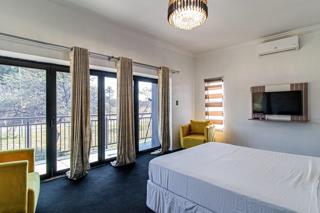 7 Bedroom Property for Sale in Theresa Park Gauteng