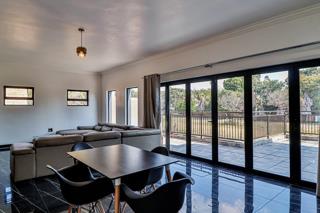 7 Bedroom Property for Sale in Theresa Park Gauteng