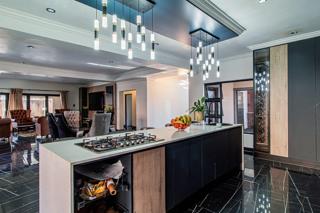7 Bedroom Property for Sale in Theresa Park Gauteng
