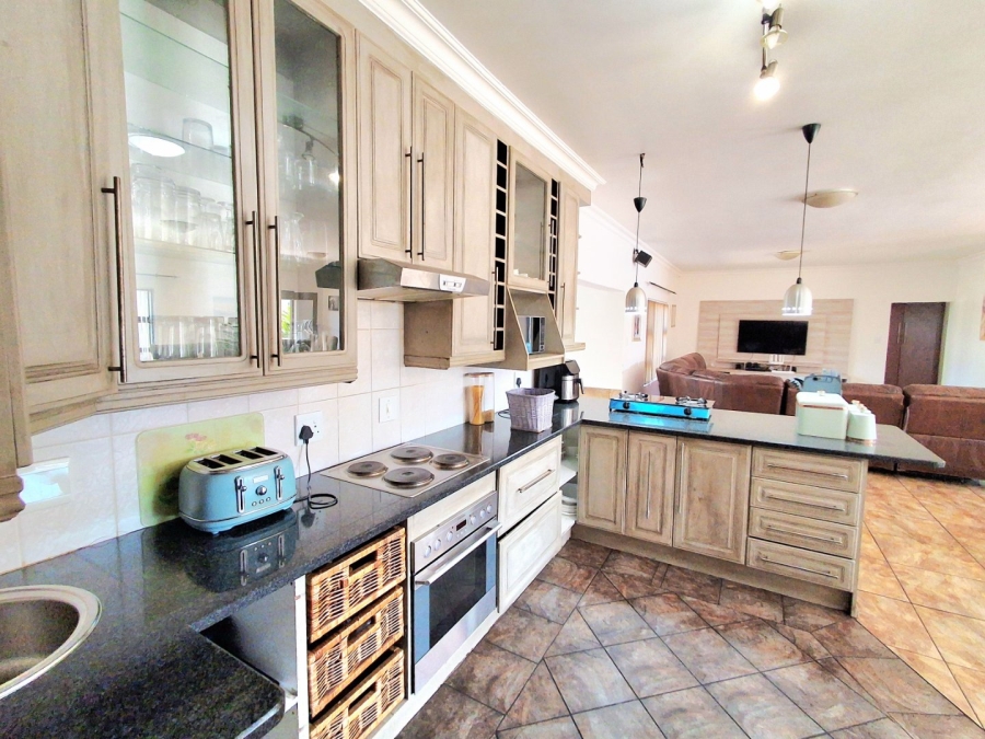 4 Bedroom Property for Sale in Vanderbijlpark SE 8 Gauteng