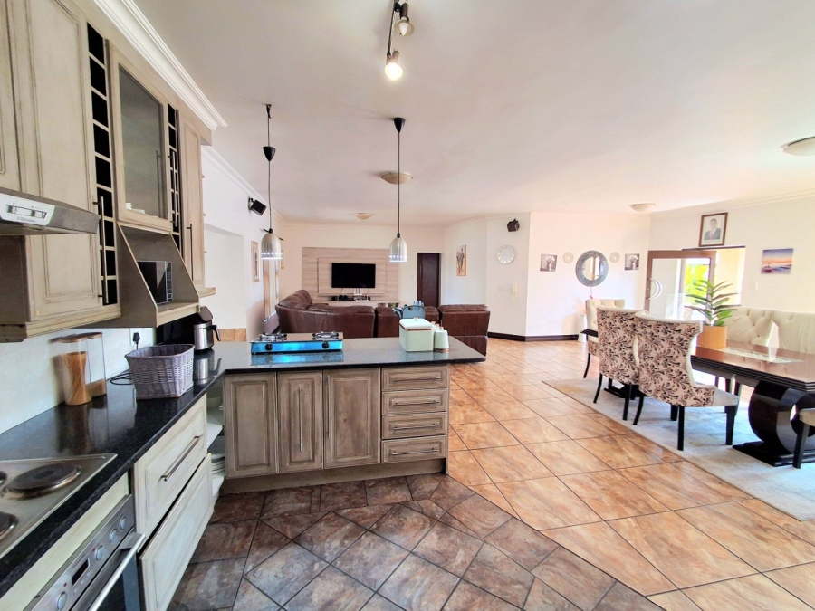 4 Bedroom Property for Sale in Vanderbijlpark SE 8 Gauteng