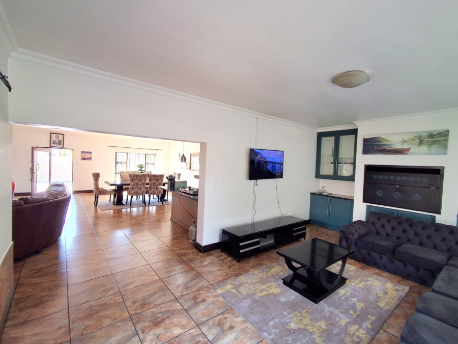 4 Bedroom Property for Sale in Vanderbijlpark SE 8 Gauteng
