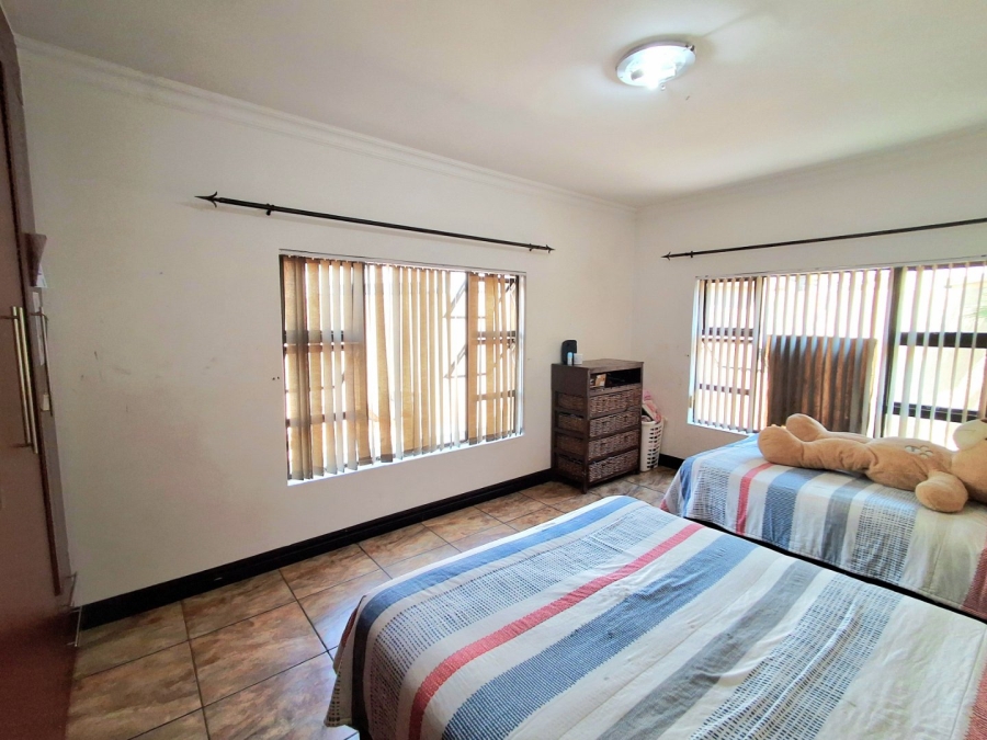 4 Bedroom Property for Sale in Vanderbijlpark SE 8 Gauteng